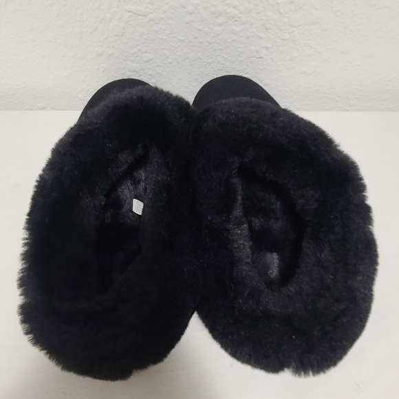 Myslipper slip on black leather faux fur slippers - Picture 8 of 15